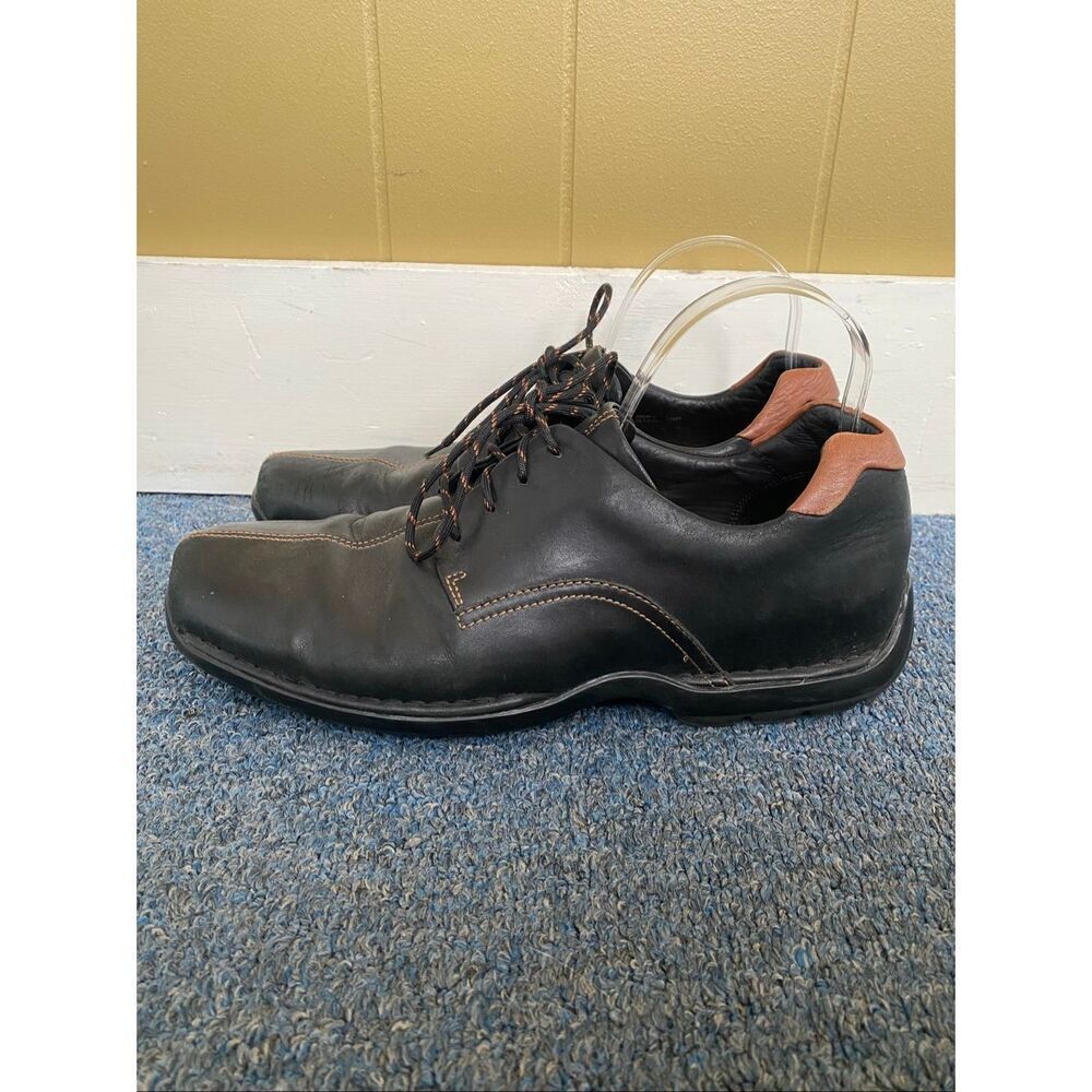 Cole Haan men 10.5 leather casual tie up shoe black w/brown accents